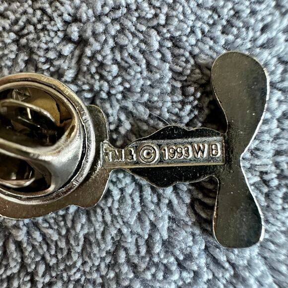 Tweety Bird Pin 1993 Warner Brothers Vintage Enamel Looney Tunes Cartoon Signed - Picture 3 of 5